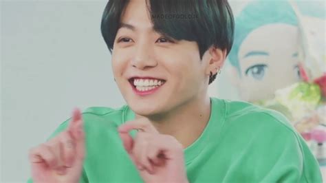 3 Minutes Compilation Of Jungkook Laughing Giggling And Smiling Ft His Bts Hyungs Youtube