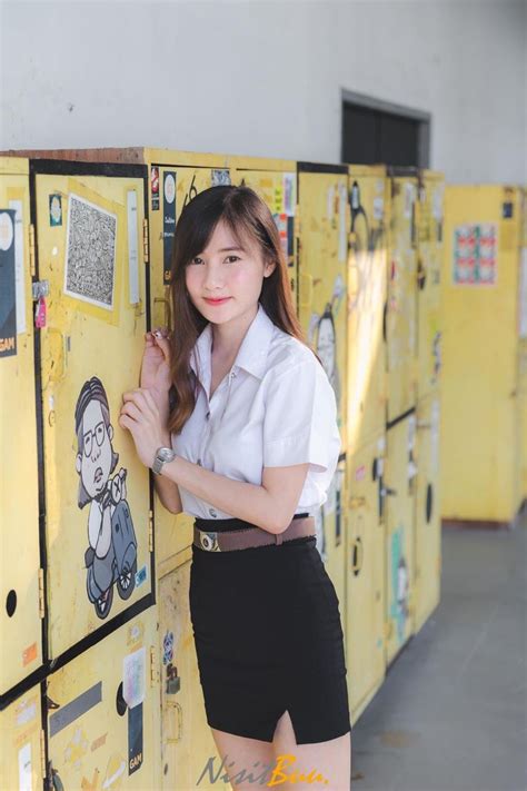 ปักพินโดย Yen Siang Huang ใน Thai University Uniform ในปี 2023 เพศหญิง นางแบบ สาวมหาลัย