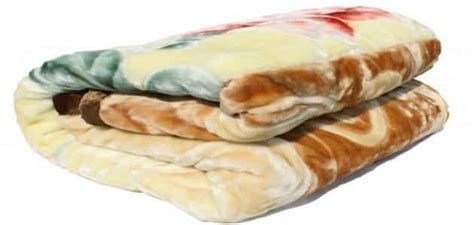 الخاتم قد يدل في المنام على الممتلكات والمقدرات من خيرات ونعم مثل الديار والعقارات وسائر. أثاث المنزل والغرف في المنام | مقال