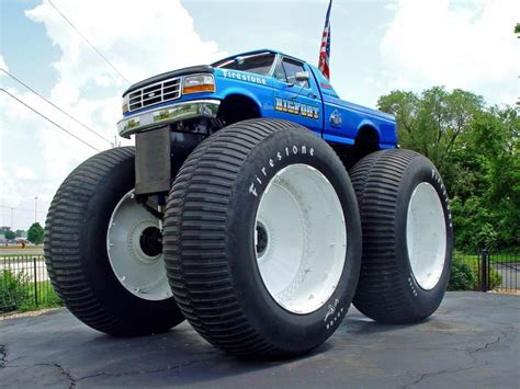 The Biggest Ford Truck In The World