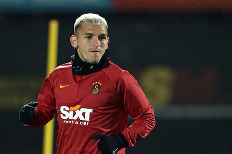 Galatasaray Torreira Gegen Fenerbahçe Zurück Im Kader Ligablatt