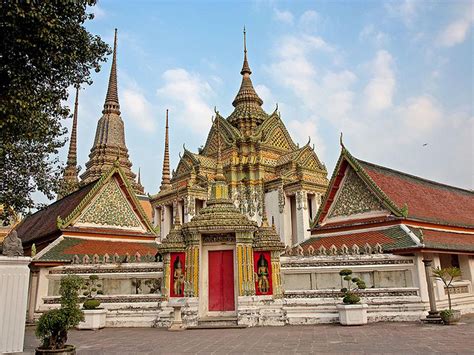 Wat chayamangkalaram (thai temple of the reclining buddha penang). Wat Pho - Temple of the Reclining Buddha in Bangkok