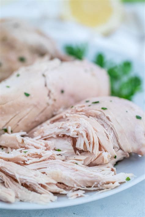 This recipe explore how to boil chicken breast in a simple way while ensuring the flavors persist. Easy Boiled Chicken Recipe video - Sweet and Savory Meals