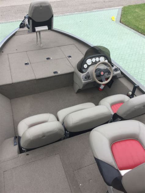2003 Tracker Tournament V18 Silver Edition Bass Boat W90hp Mercury And