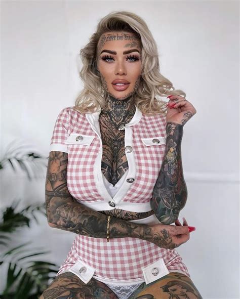 Britain S Most Tattooed Woman Can T Have Sex As Privates Swelled From