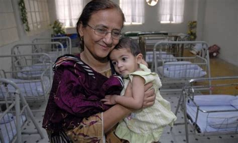 مادرِ پاکستان بلقیس ایدھی ہزاروں یتیم بچوں کی ماں Dastak