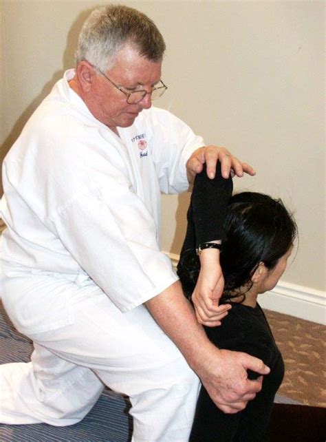 Shiatsu Arm Shoulder Stretch Shiatsu Shoulder Stretch Therapy