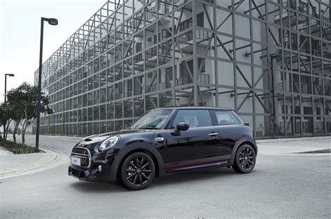 Mini Cooper S Carbon Edition Launched On Amazon