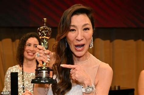 Michelle Yeoh First Asian Woman To Win Academy Award Malaysia