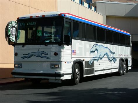 Greyhound Bus Mci Coach Of Greyhound Charter Services In L Flickr