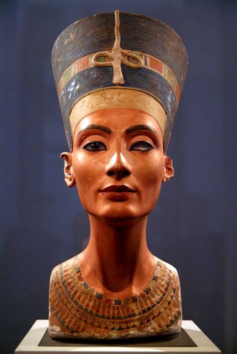 pin by jack cassells on put your lips together nefertiti bust ancient egyptian art ancient