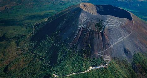 Earths Beauty Mount Vesuvius
