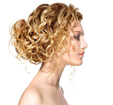 26 Long Blonde Curly Hairstyles For Women Photo Ideas Permed Hairstyles Long Hair Perm