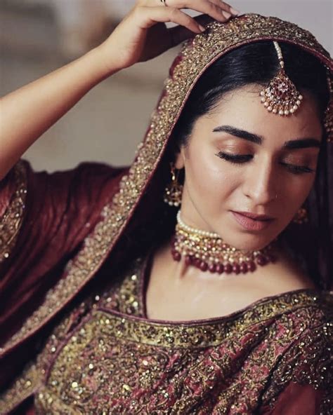 bridal photoshoot pakistani actress favorite celebrities diva crown jewelry actresses face
