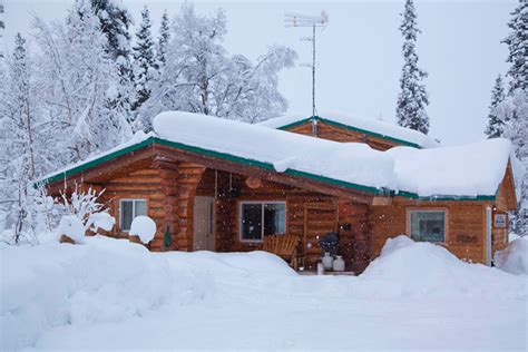 The 7 Most Remote And Magical Cabins In Alaska For A Snowy Winter Getaway