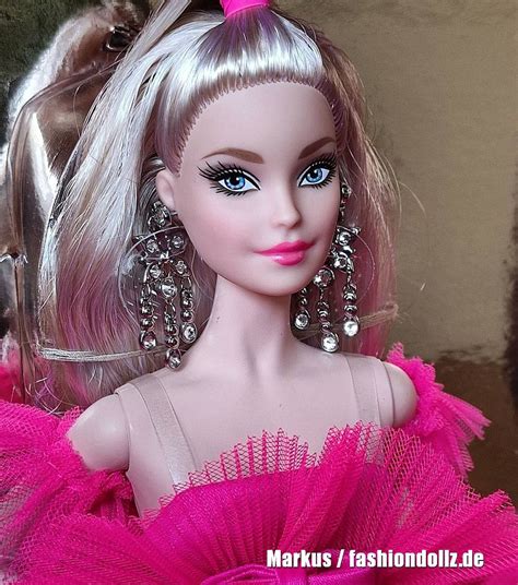 2021 Pink Collection Pink Premiere Barbie GTJ76 Fashiondollz Info