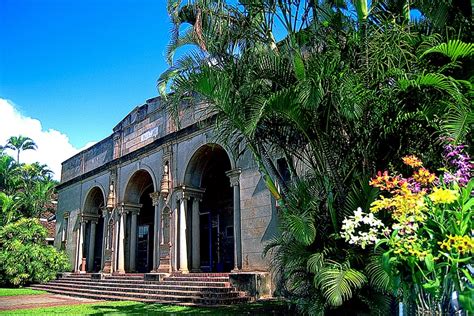 Classic Kauai Museum In Lihue Vacation Spots Kauai Best Places To Live