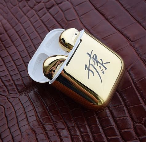 Custom Gold Engraved Airpods Slaylebrity