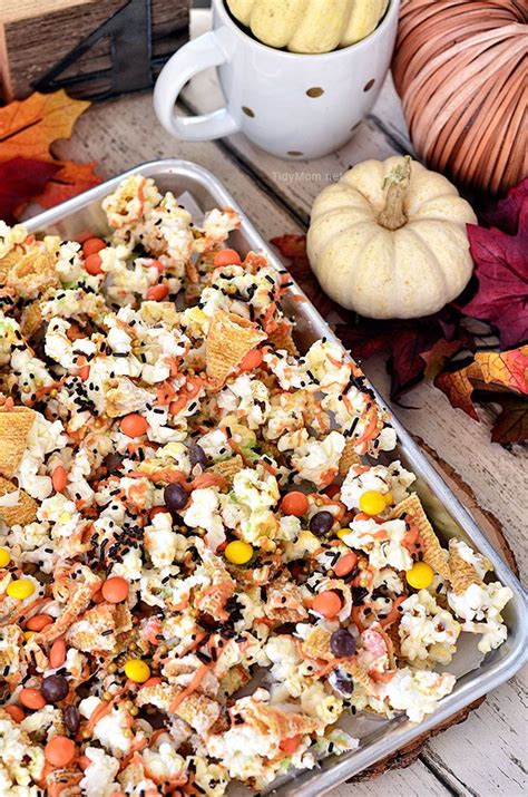 Oct 23, 2021 · while potato crisps, onyums, and pizza spins have all gone extinct, bugles—the crunchy corn snack—are still available today. TURKEY MUNCH SNACK MIX | Recipe | Fall snack mixes, Snack ...