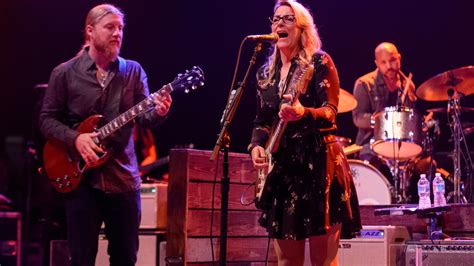 See Tedeschi Trucks Bands Roaring Live Let Me Get By
