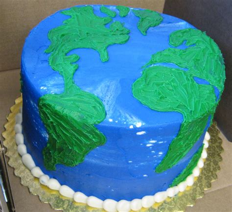 Pin By Desserts Etc By The Hershey Pa On Cakes Globe Cake Earth Cake
