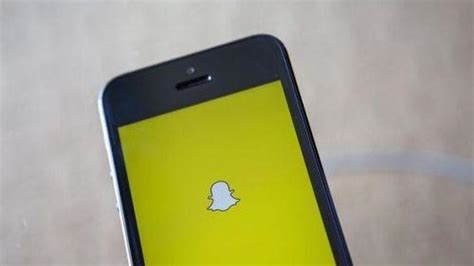 Hackers Access At Least Snapchat Photos And Prepare To Leak