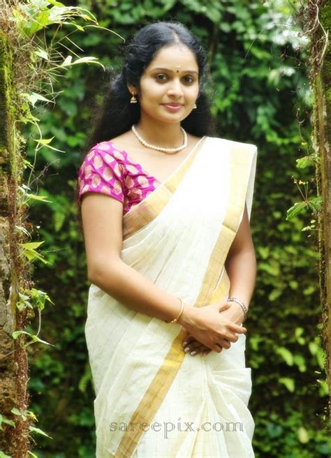 Young tollywood sensation krithi shetty biography. Actress Krithi shetty in Kerala traditional saree