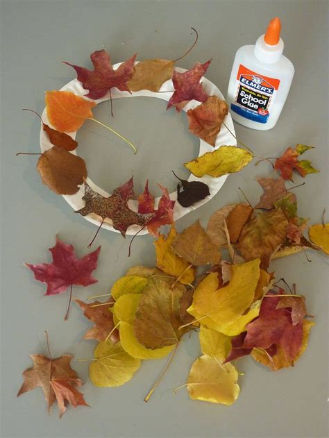 26 Colorful Diy Fall Leaf Crafts You Must Try This Season Leaf Crafts