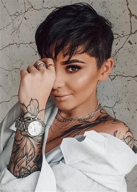 40 chic female short hairstyle design to be cool