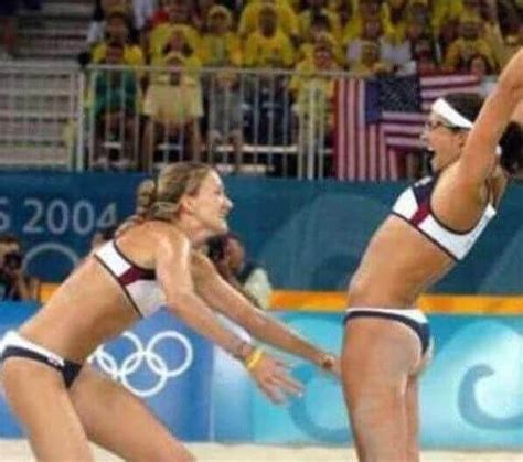 these perfectly timed sports photos should totally win a gold medal dailybee sports photos