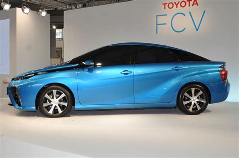 Toyota Will Raffle Off First Fuel Cell Vehicle