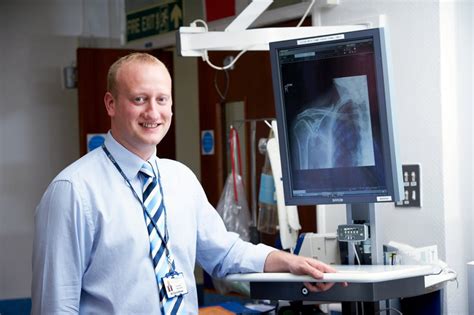 David Bowe Consultant Orthopaedic Surgeon