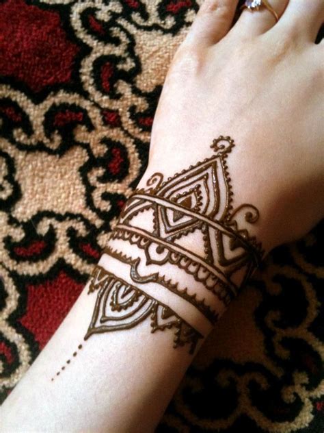 Henna Style Wrist Tattoo Tattoo Ideas Pinterest