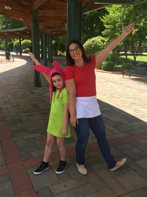 Linda And Louise Belcher Rbobsburgers