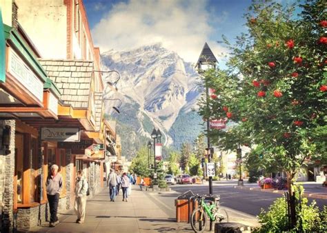 27 Of Canadas Most Adorable Towns Banff National Park National