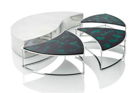 This divided coffee table splits into two parts, each of a different color that creates a beautiful contrast in your living space. 20 Modular Coffee Table Ideas