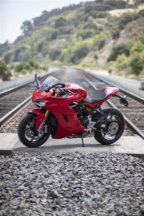 All information about our different models of bikes, the racing in motogp and superbike, and dealers. Sportbike or Sporty-bike? We Ride Ducati's SuperSport S ...