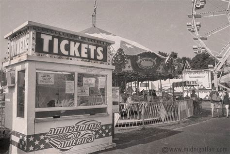 vintage carnival midway vintage carnival photo series photojournalist midway storytelling