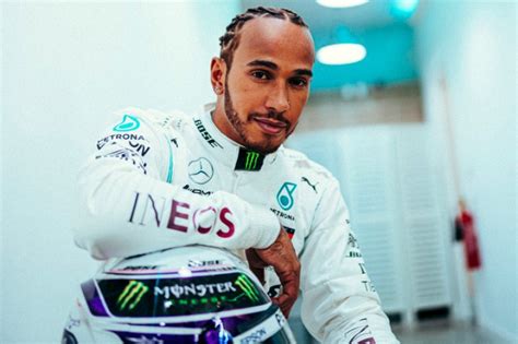 Er wohnt zusammen mit geliebten in einem haus im monaco. Nico Rosberg spekuliert: Tritt Lewis Hamilton Ende 2020 ...
