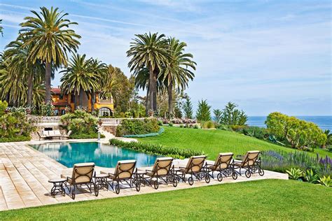 La Villa Contenta Malibu Luxury Estate With Breathtaking Views