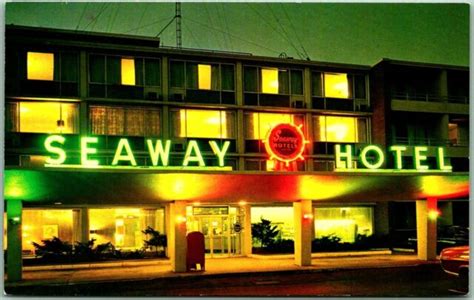1960s Toronto Ontario Canada Postcard The Seaway Hotel Street View