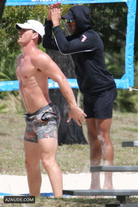 Hannah Brown And Tyler Cameron Pictured Getting Their Sweat On During A