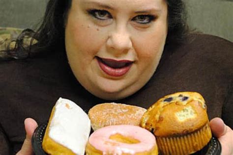 Paid To Eat Woman Fattens Up Bank Balance By Scoffing Food Online