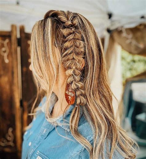 21 Stunning Cowgirl Hairstyles To Try In 2024 Hairstyle Camp