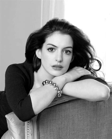Anne Hathaway Most Beautiful People Gorgeous Women The Princess Diaries 2001 Celebrities