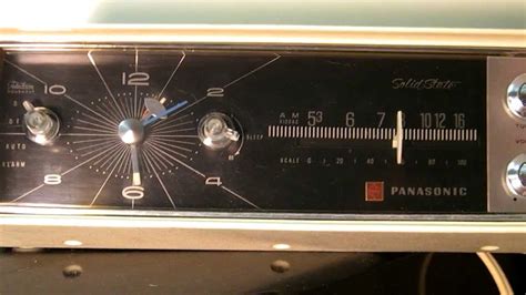 Vintage Retro Panasonic Solid State Alarm Clock Radio Transistor Model