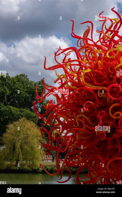 Summer Sun Chihuly Reflections On Nature At Kew Gardens Dale