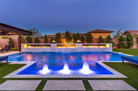 Pool Design Spotlight The Great Wall Of Fire In Gilbert Arizona