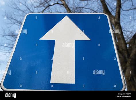 One Way Traffic Sign Standing On The Road Stock Photo Alamy