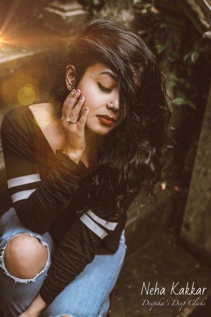32 Best Singer Neha Kakkar Hot Pictures Sexy Bikini Pics Hd Wallpaper